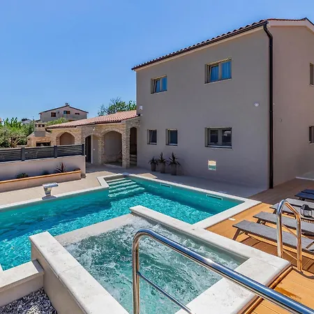 Awesome In With Wifi Holiday home Medulin