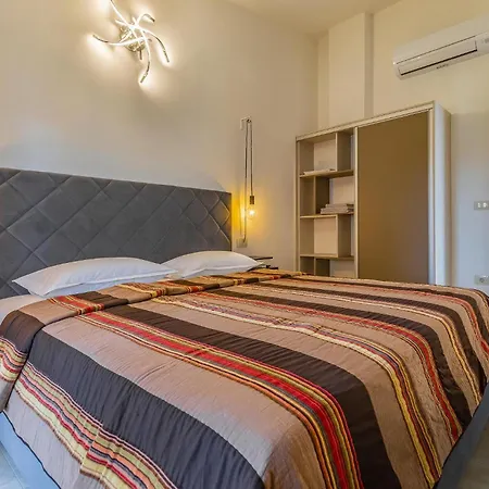 Holiday home Awesome In With Wifi