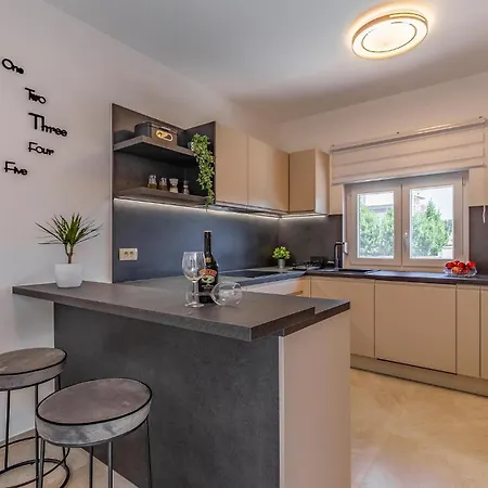 Awesome In With Wifi Holiday home Medulin